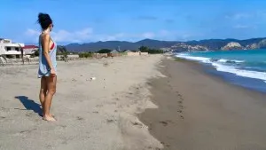 Kashlee Kucheran Beach Ecuador