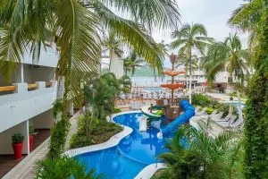 Emporio kids pool mazatlan