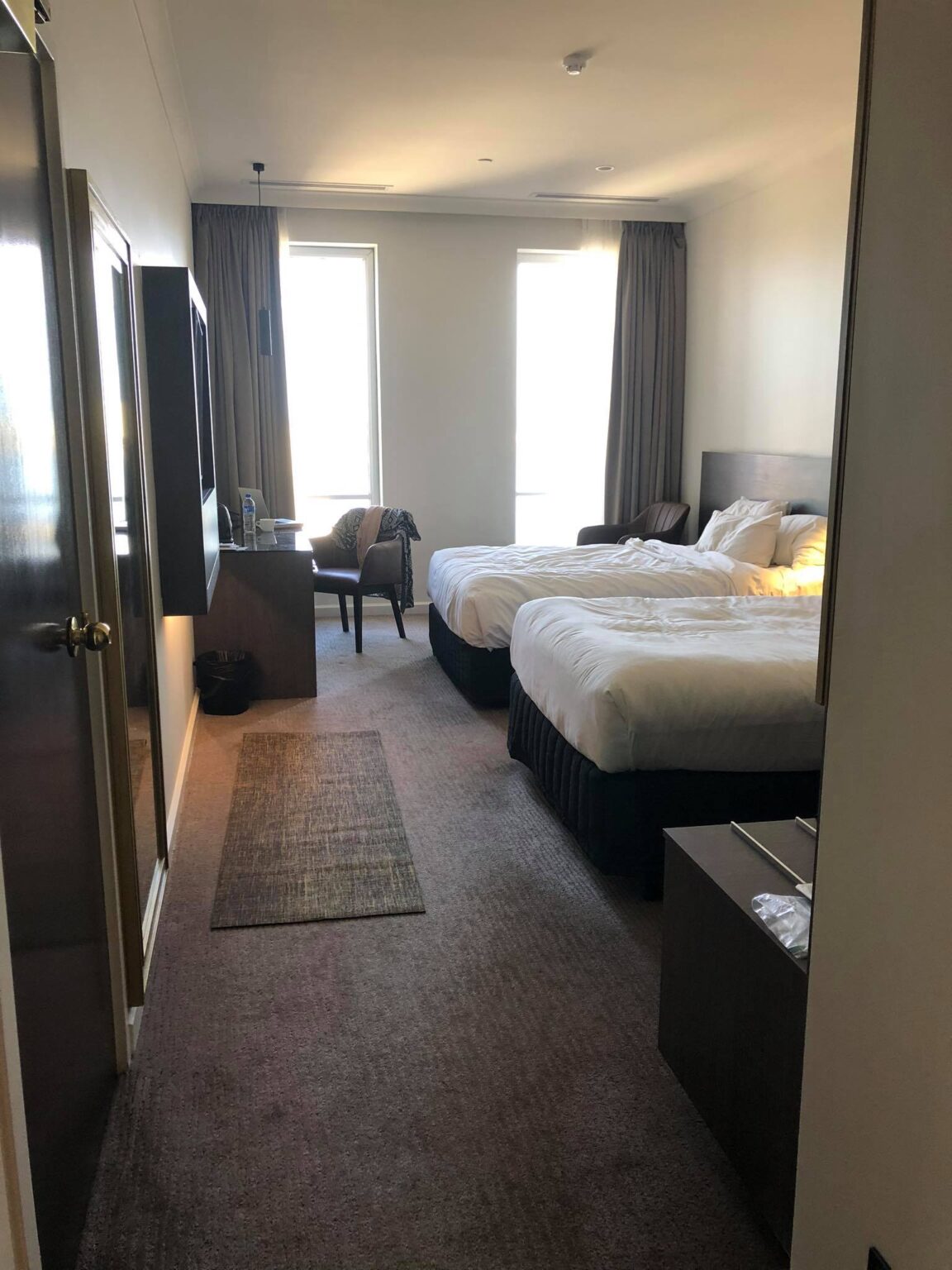 duxtonhotelroomstatequarantineaustralia1152x1536 Travel Off Path