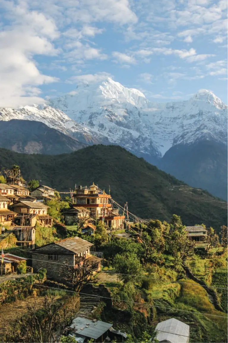 trekking town in nepal (2)