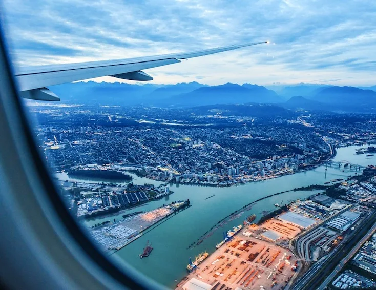 vancouver airport flight