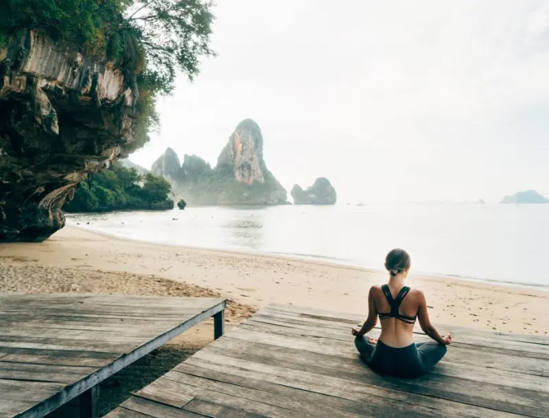railay beach yoga