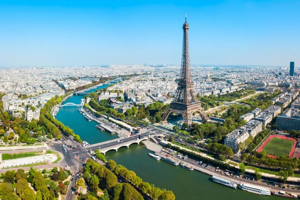 Delta and United Adding New Flights To France As It Reopens To American Travelers