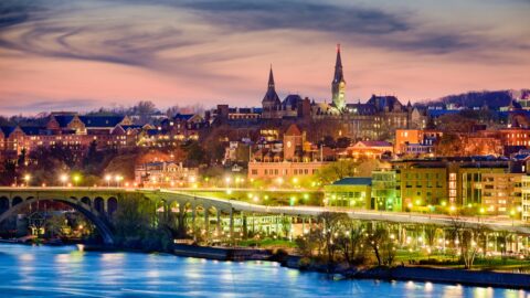 Top 8 Romantic Places To Visit at Night in Washington DC