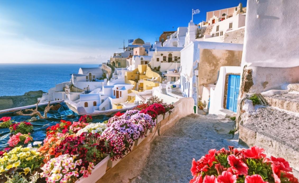 U.S. Issues ‘Do Not Travel’ Advisories For Greece, Ireland and Malta