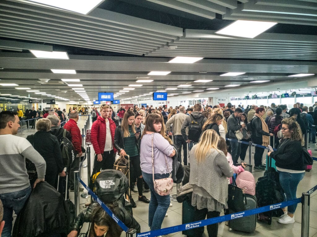 TSA Vaccine Mandate May Cause Long Wait Times For Travelers In The U.S.
