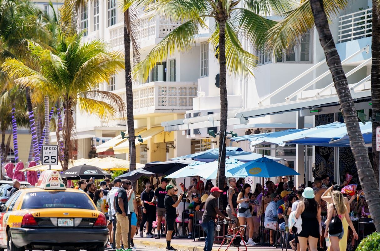 These Top 3 Tourist Destinations in The U.S. Have Covid Hot