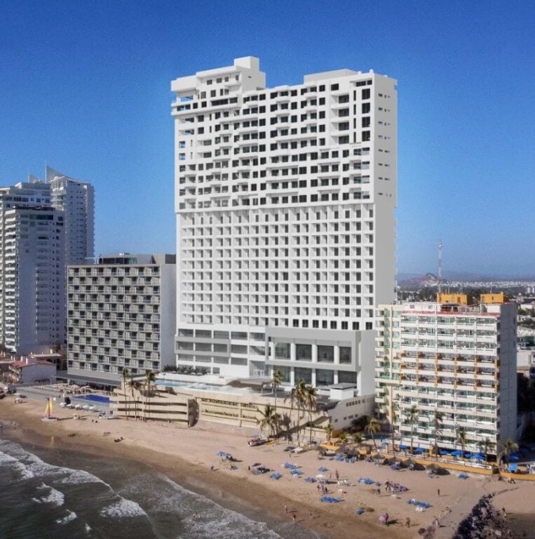 Marriott Opens Courtyard Hotel On Iconic Beachfront In Mazatlan
