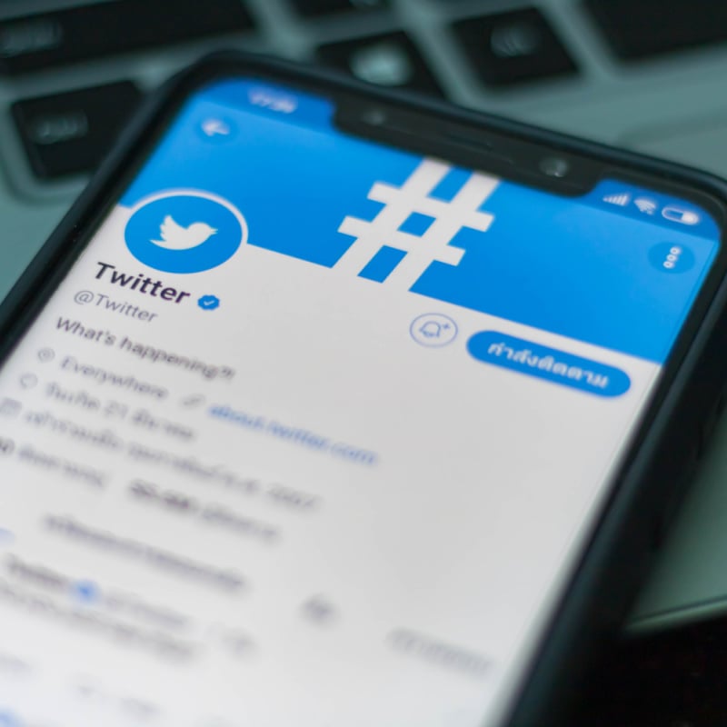 Twitter on mobile phone
