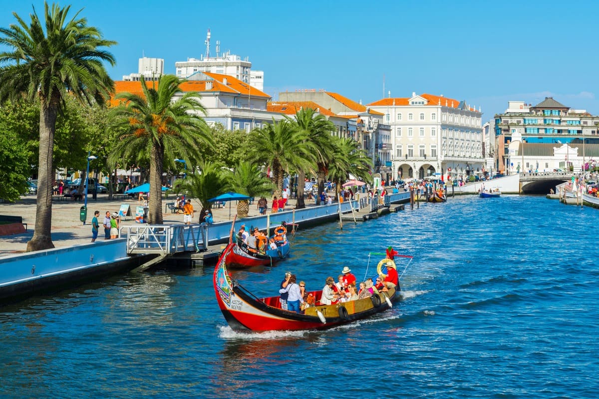Venice crowds and canals