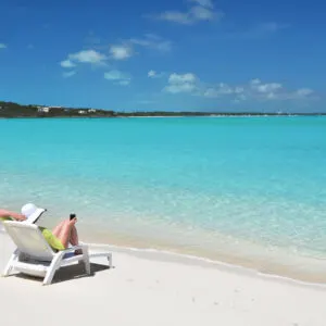 5 Reasons To Visit This Paradise Island In The Bahamas This Fall resized