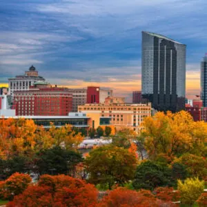 Grand Rapids, Michigan, USA downtown skyline in autumn season