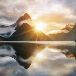milford sound in fjordland new zealand