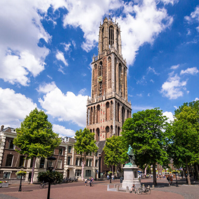 7 Reasons You Should Visit This Beautiful Dutch City Instead Of