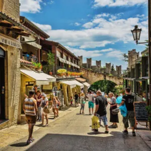 Tourists-in-San-Marino