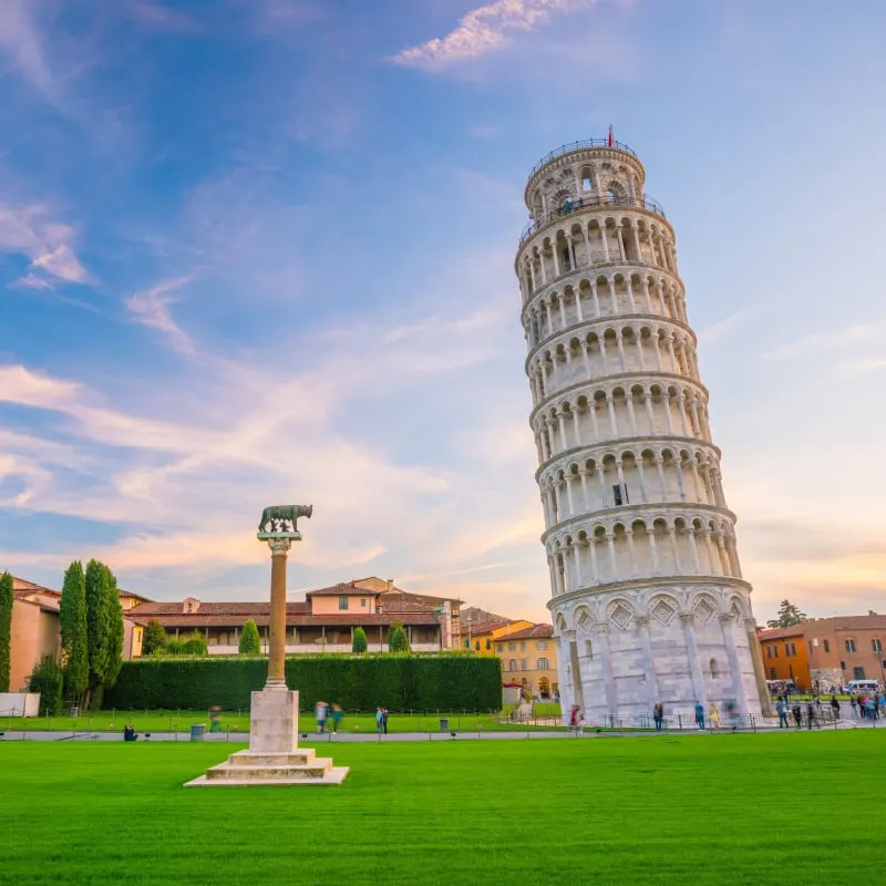 View of the Leaning Tower of Pisa
