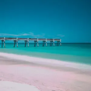 Vero-Beach-pier-on-pristine-beach