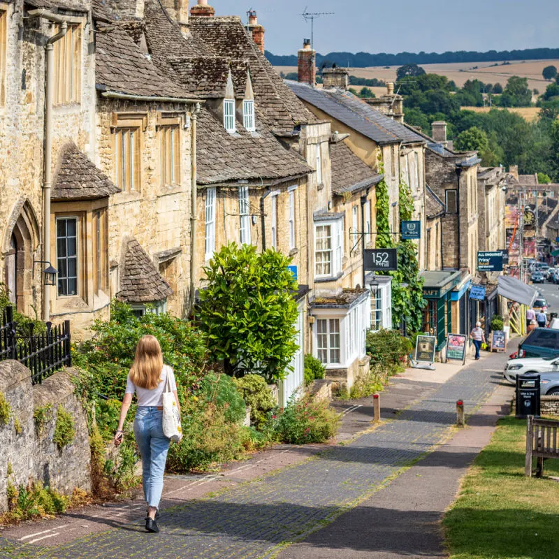 Cotswolds solo tourist