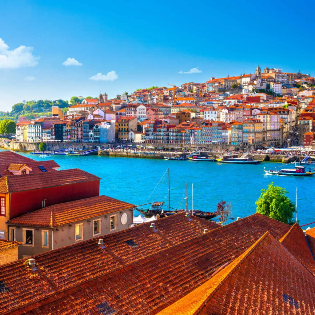 Sweeping-views-of-Portos-vibrant-cityscape