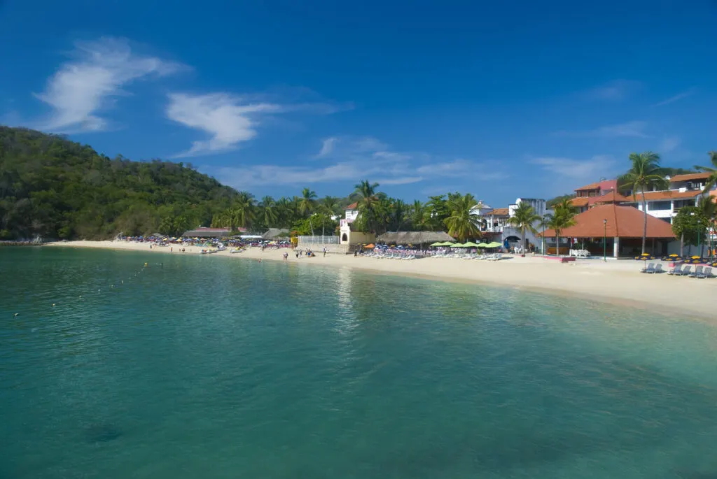 Beautiful,Tropical,Beach,In,Huatulco,,Oaxaca,,Mexico