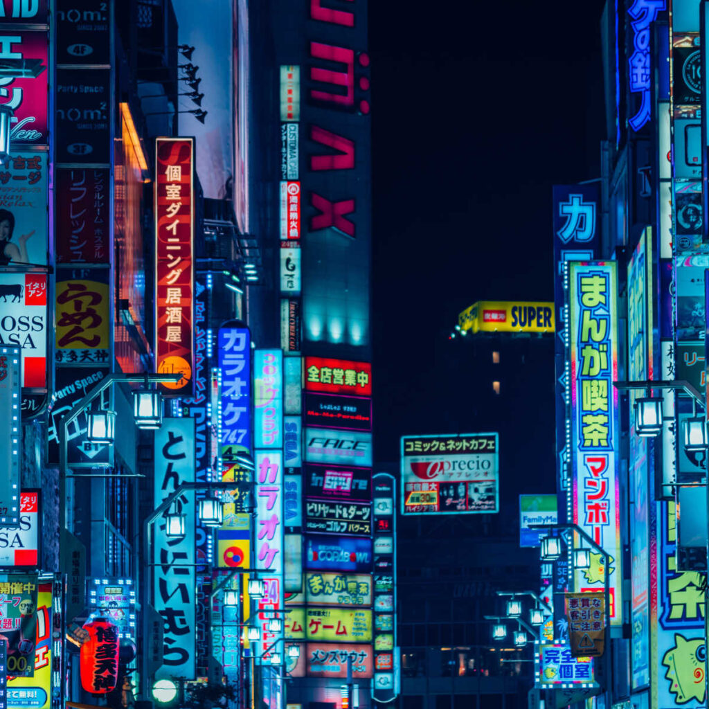 Neon-lights-of-Tokyo-at-night