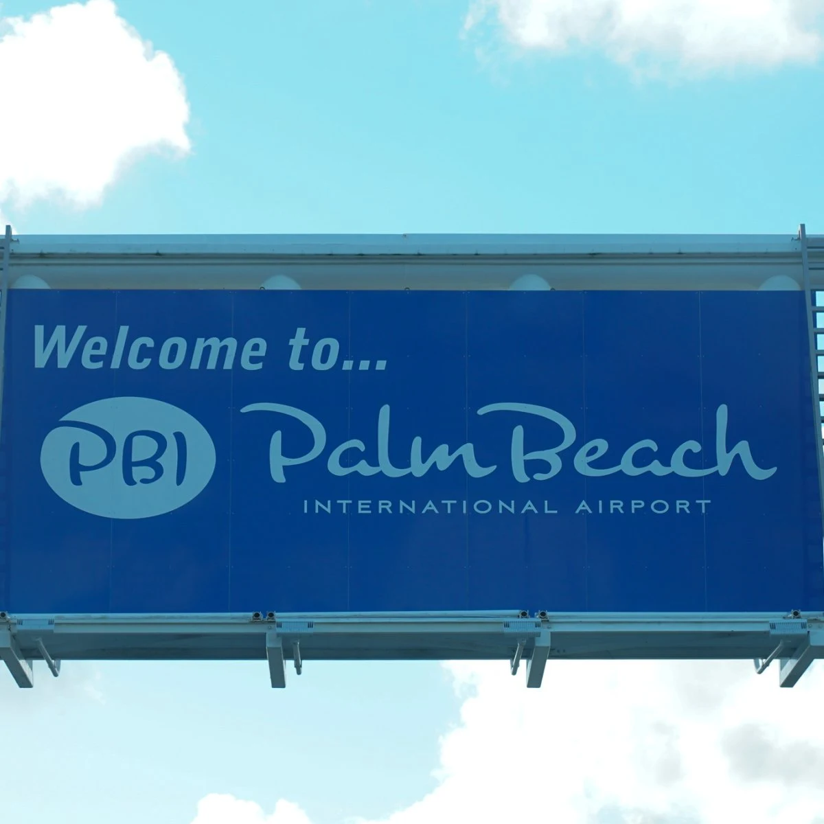 Palm Beach International Airport sign