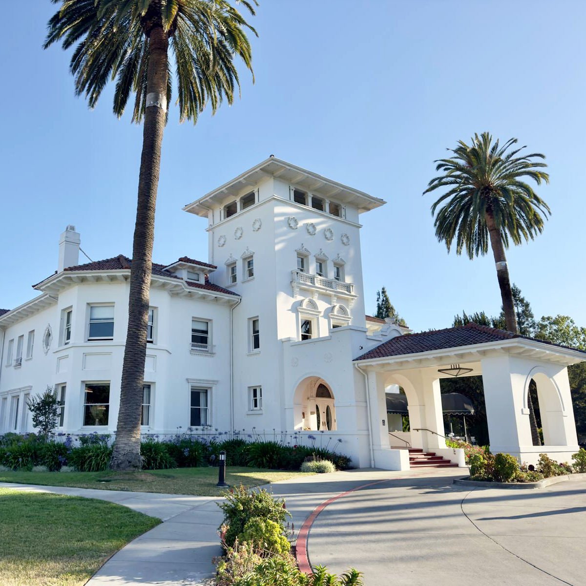 Entrance to Hayes Mansion in San Jose, CA