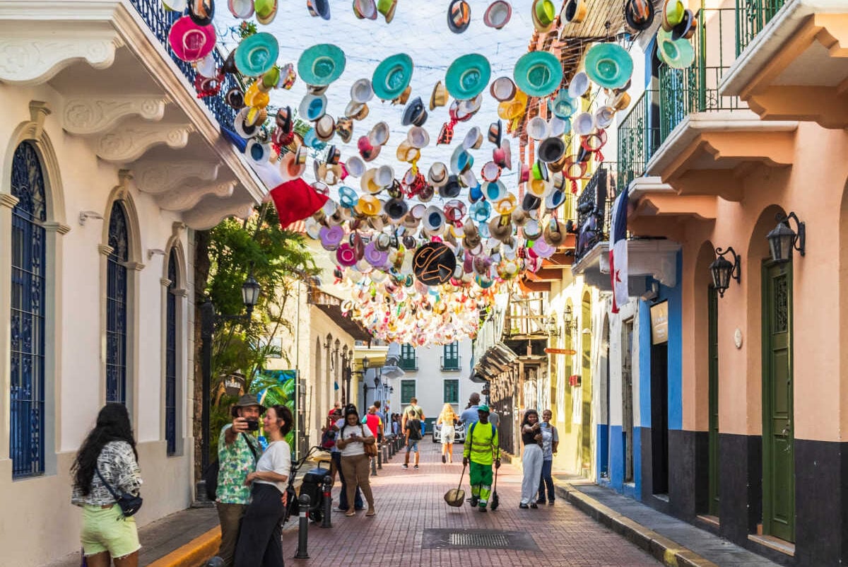 Hanging hats on vibrant Panama street