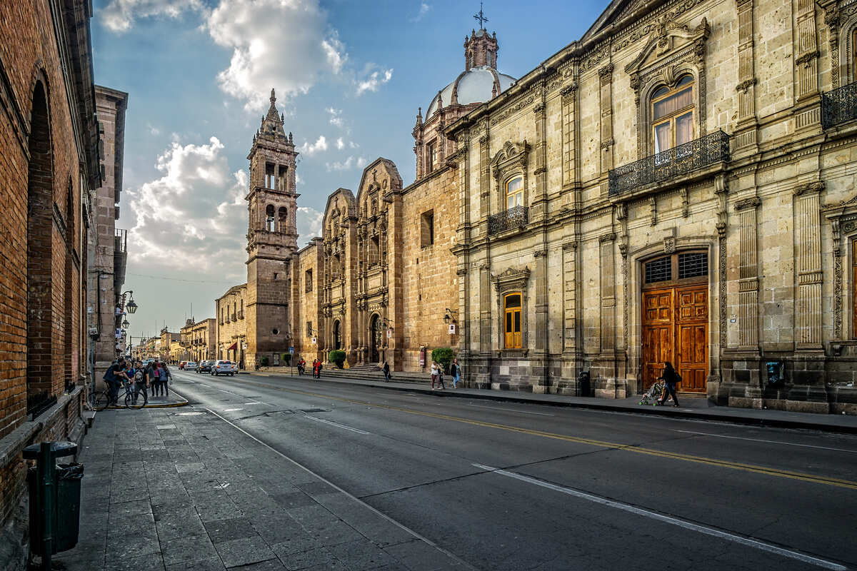 Americans Can Fly Nonstop To This Record-Breaking Colonial City In Mexico Americans Can Fly Nonstop To This Record-Breaking Colonial City In Mexico