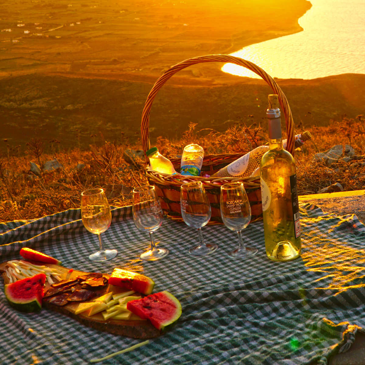 Coastal picnic in Bozcaada