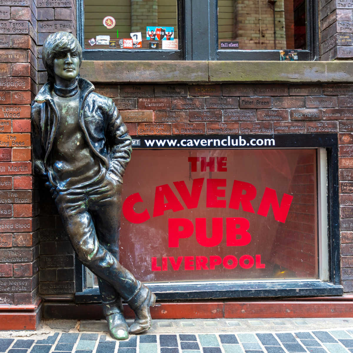 John Lennon statue at Cavern Club - Liverpool, UK