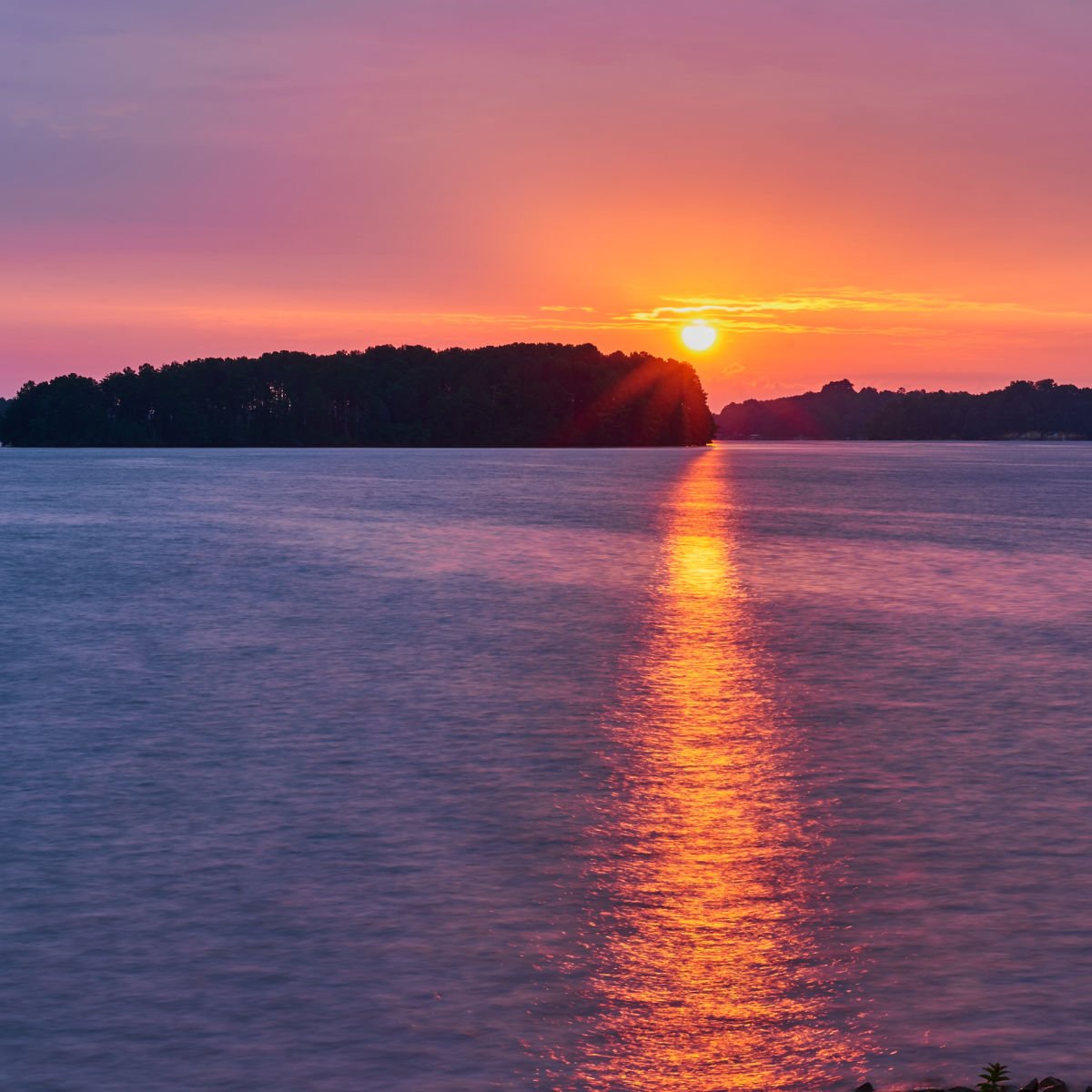 Lake Keowee sunrise