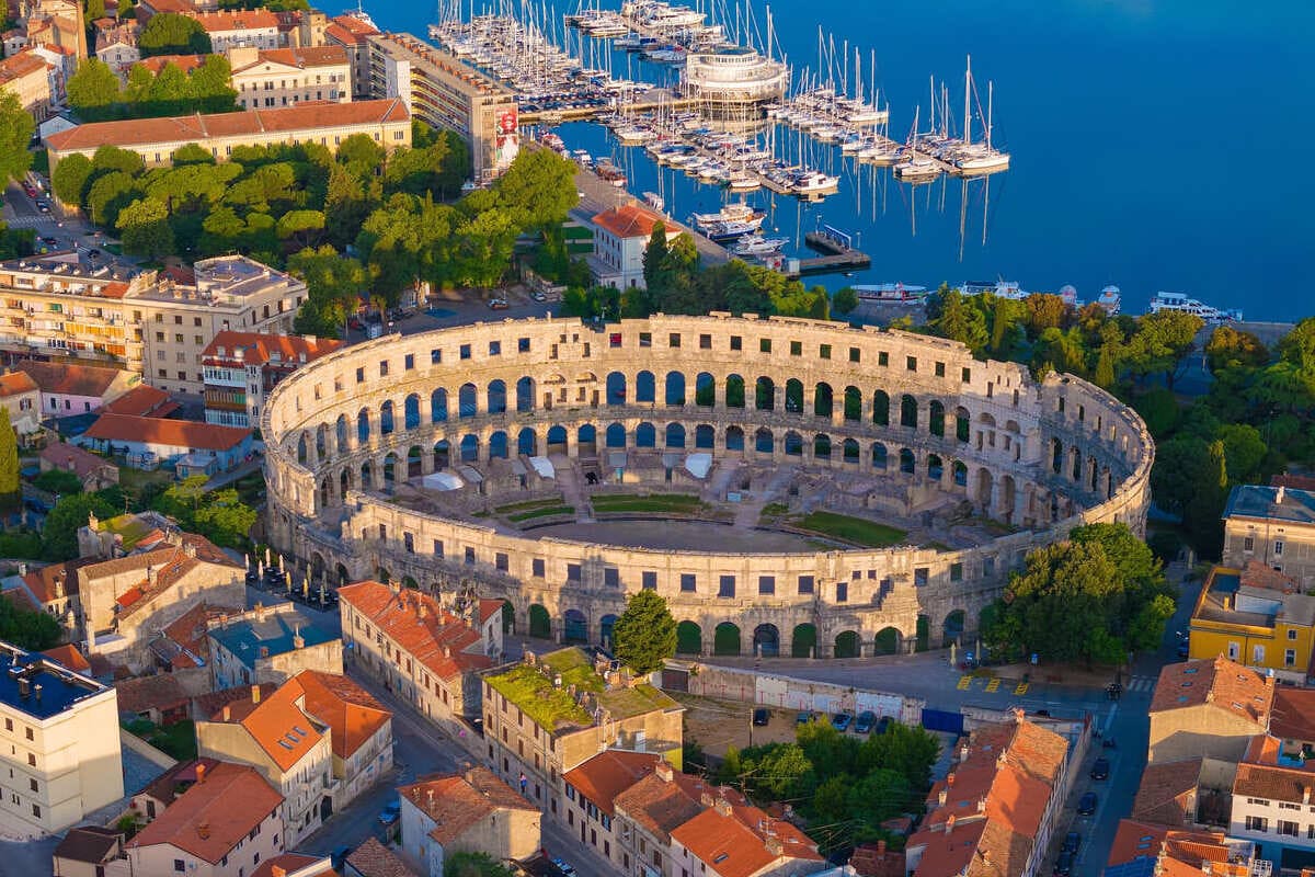 This City With A Stunning Colosseum Is Europe’s Most Underrated This Fall