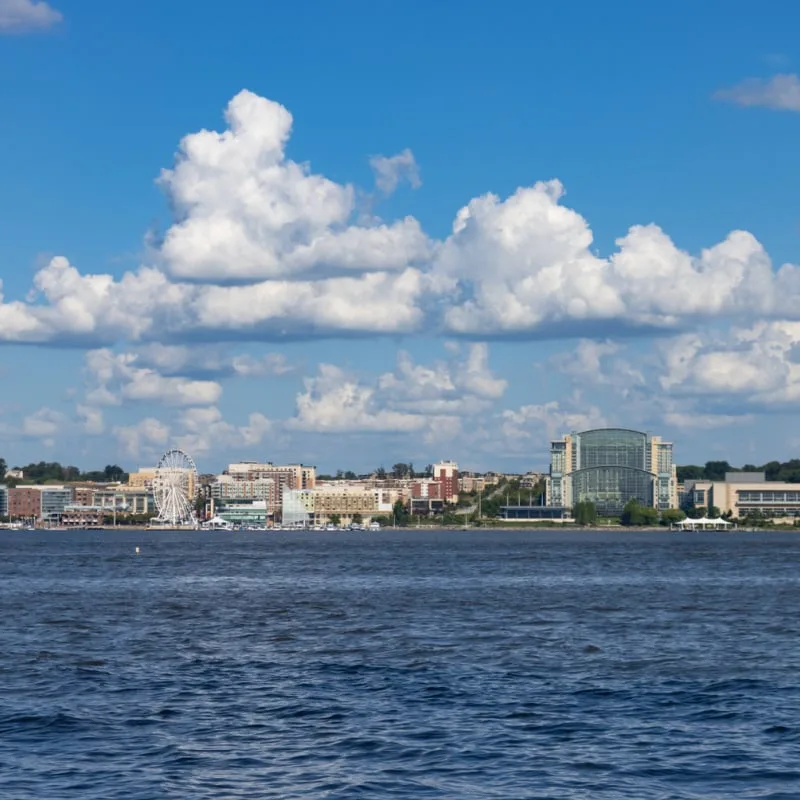 Waterfront hotels in Alexandria, VA