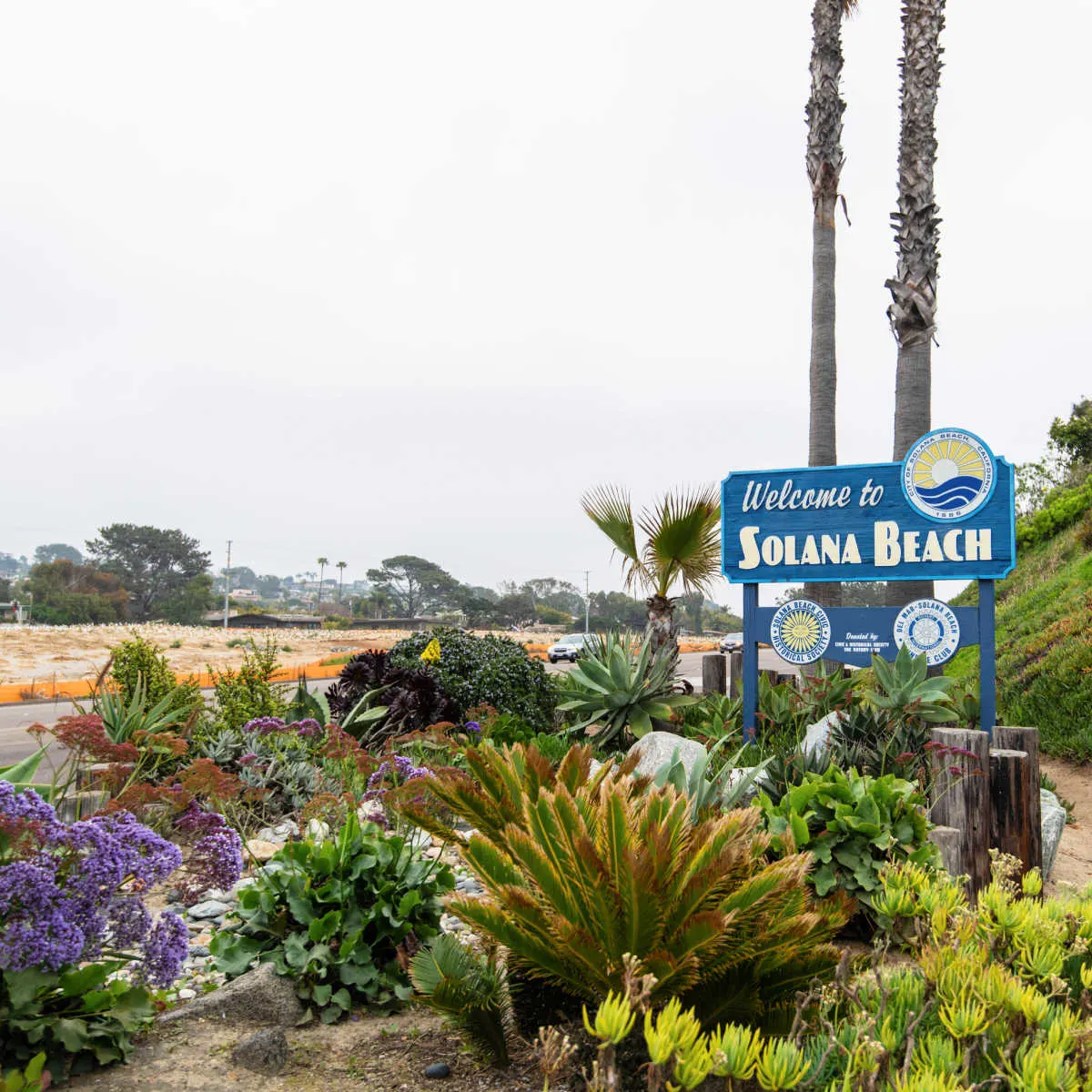Welcome to Solana Beach, CA sign