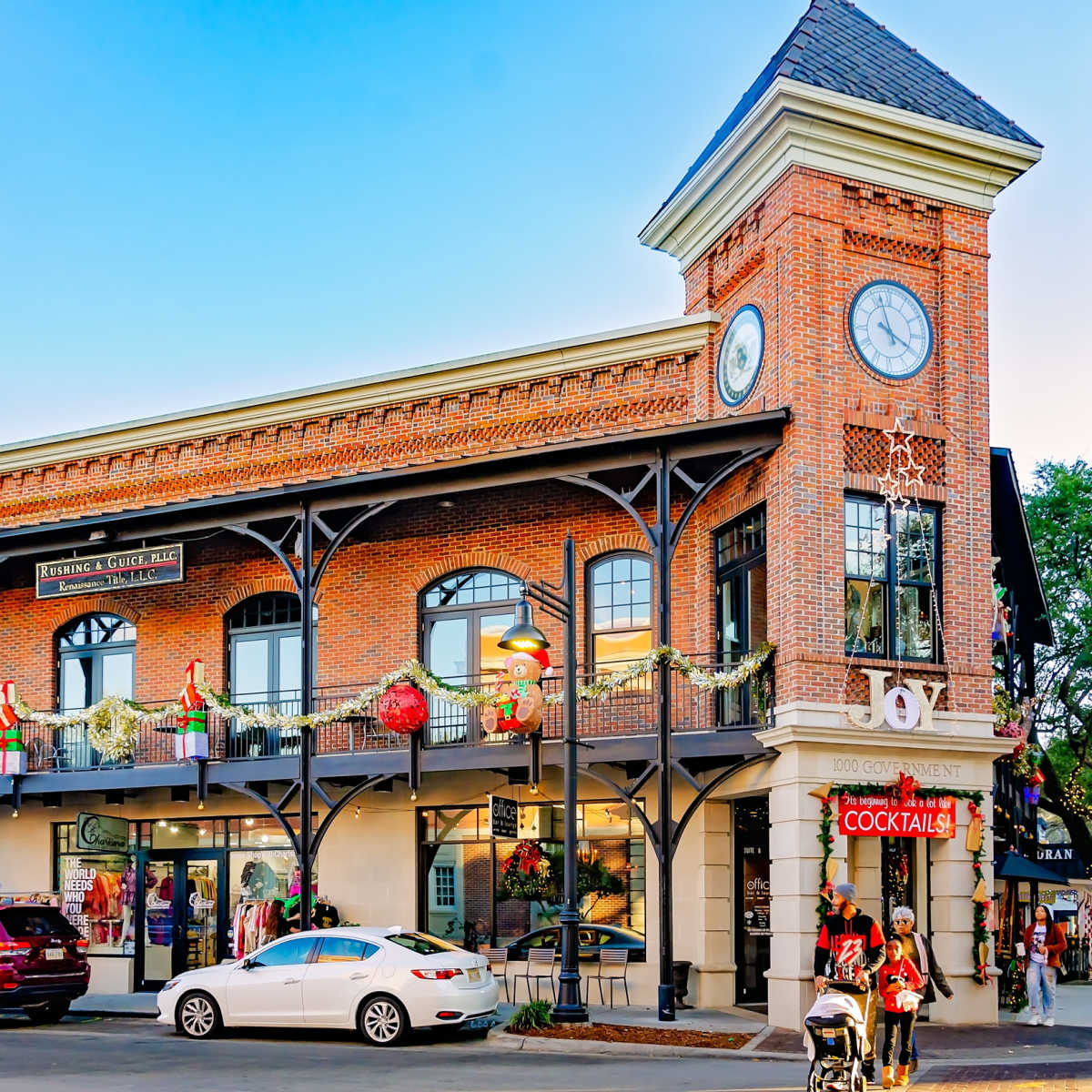 Historic building in Ocean Springs, Mississippi during Christmas