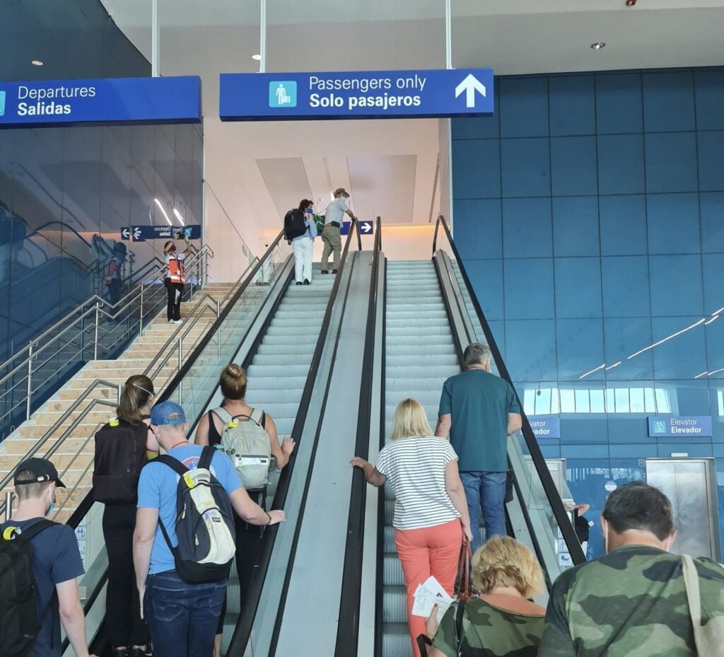 Cancun-Airport-Departures-Tourists