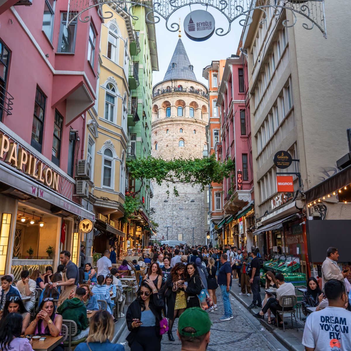 Crowded street in Istanbul