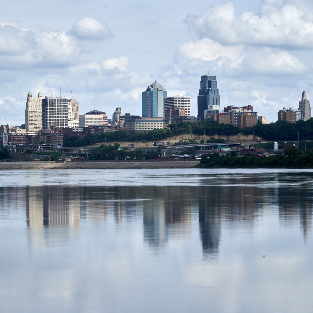 Kanas City skyline views from Kansas