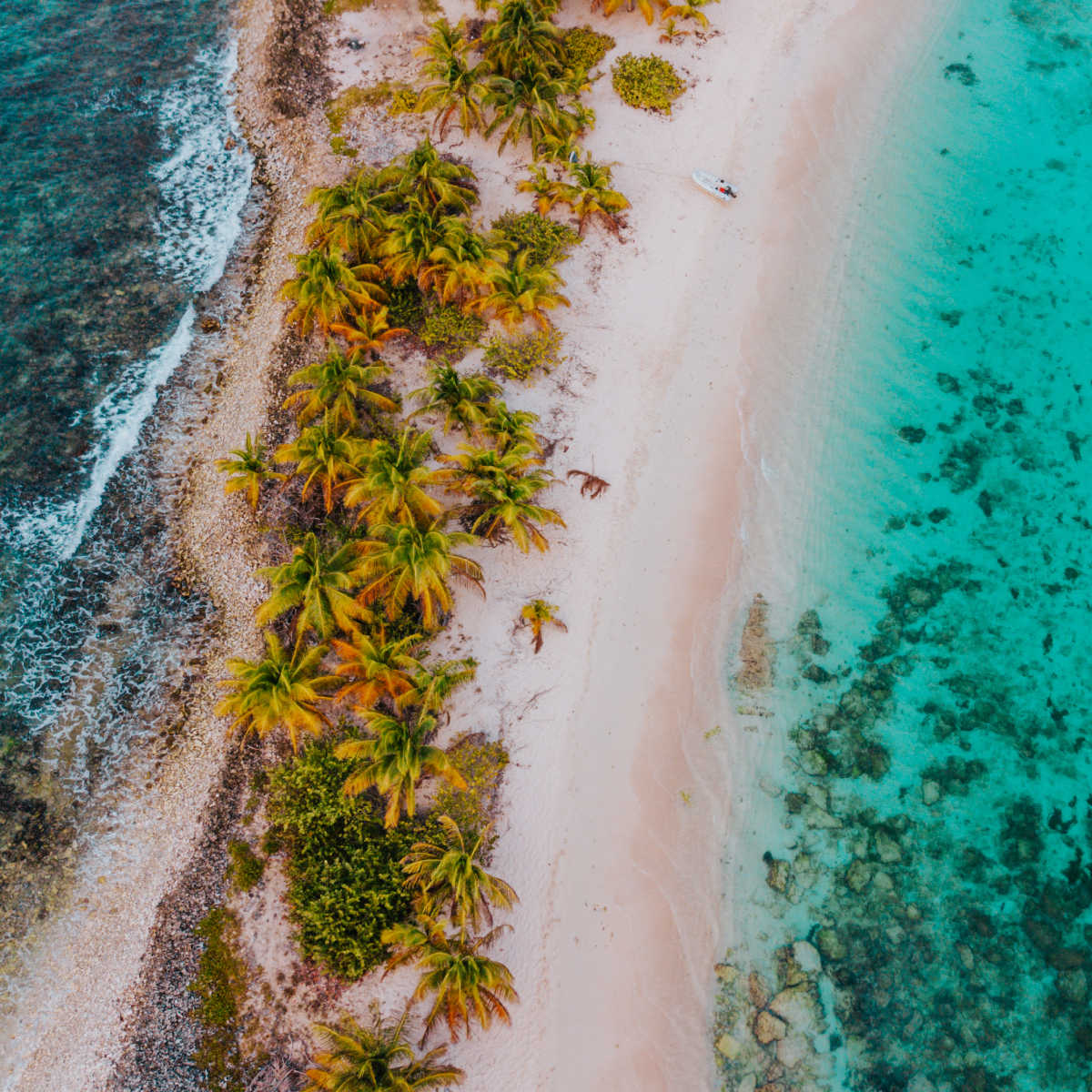 ক্যারিয়াকো, গ্রেনাডার স্যান্ডি দ্বীপ