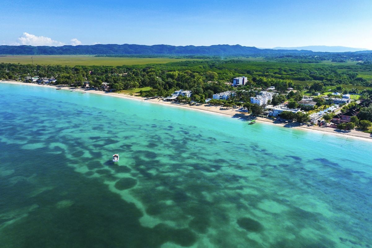 The 9 Warmest Vacations For Americans That Won’t Break The Bank