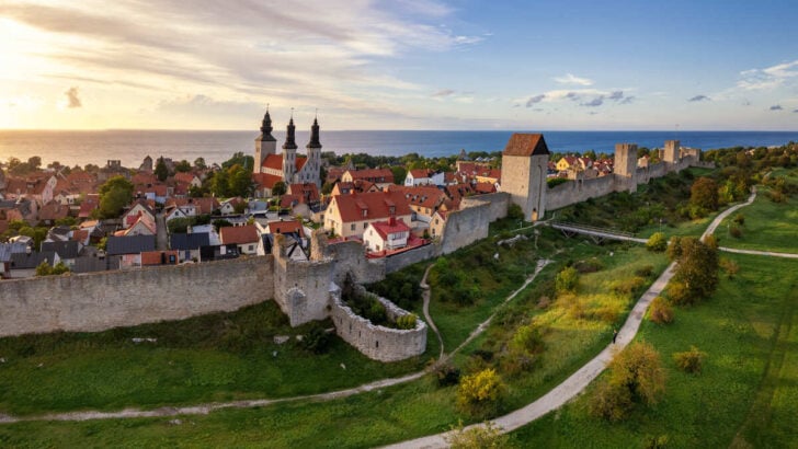 US Issues Highest Travel Advisory Warnings To Five More Countries