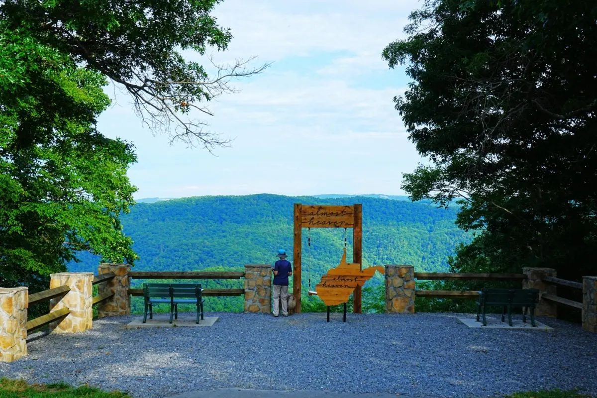 Scenic overlook at Pipestem State Park in WV