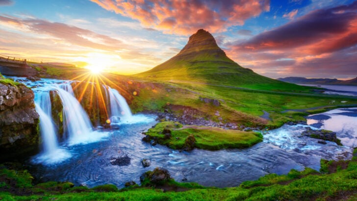 US Issues Highest Travel Advisory Warnings To Five More Countries