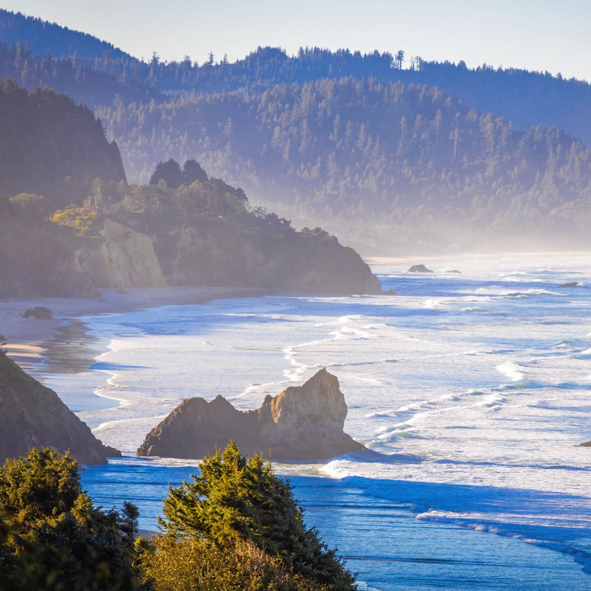 Wide, sandy beach along Tillamook Bay