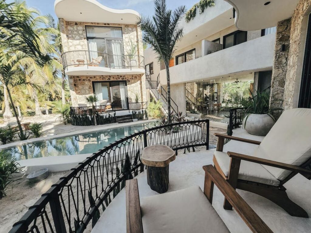 Cucu Hotel 2