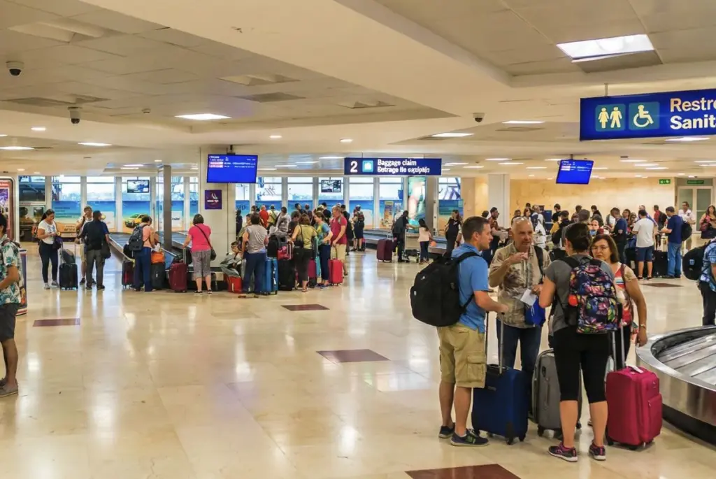 Waiting For Luggage Cancun Airport