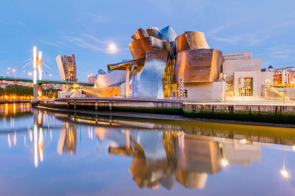 Guggenheim Museum, Bilbao, Basque Country, Spain