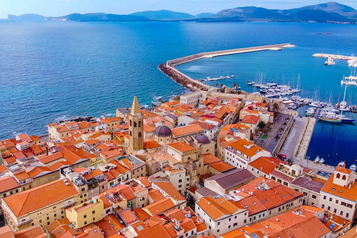 5 Gorgeous Undiscovered European Cities On The Coast That Won't Break The Bank