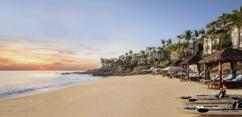 Swimmable-beach-one-and-only-palmilla